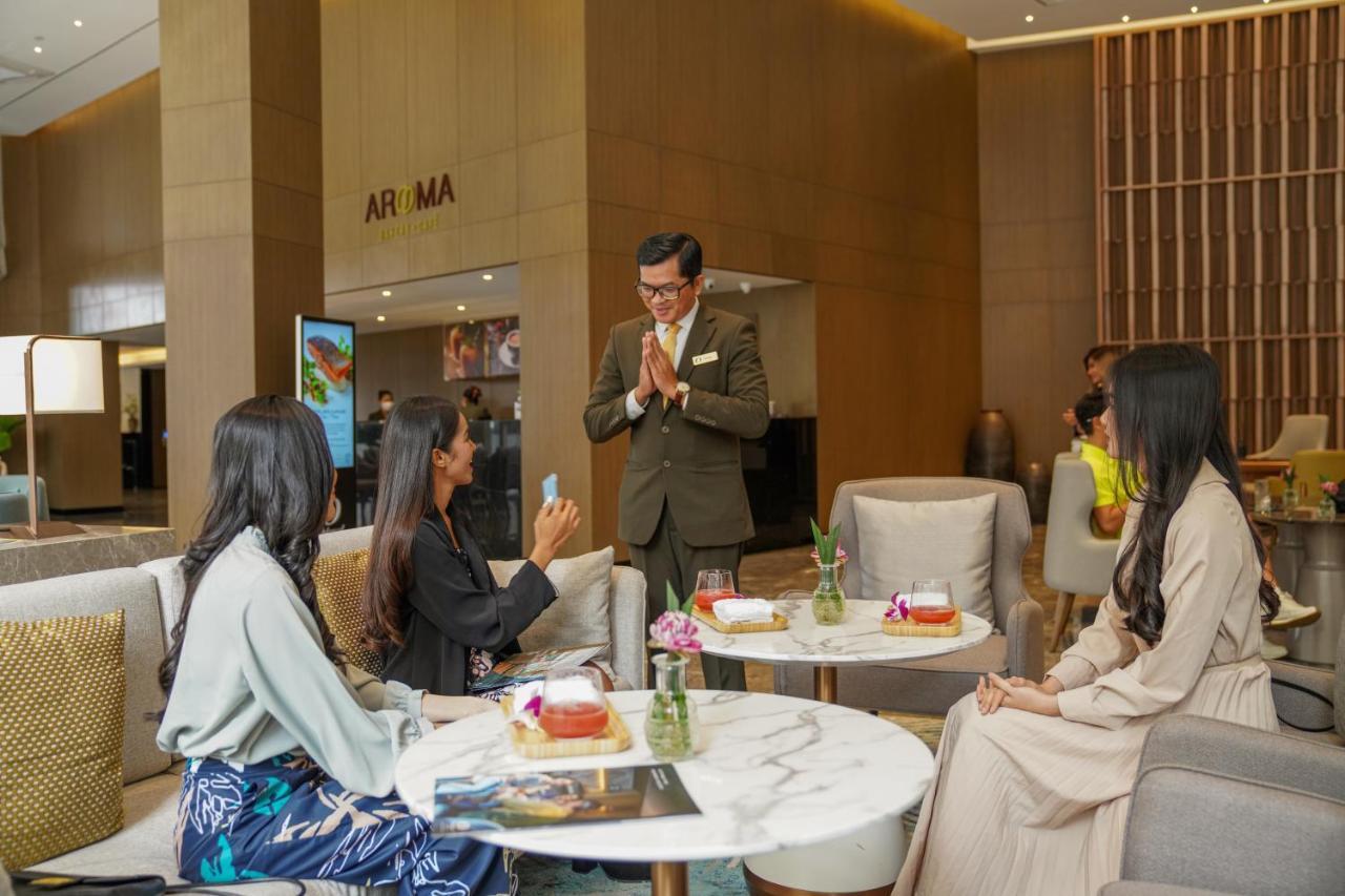 Oakwood Premier Phnom Penh Ξενοδοχείο Εξωτερικό φωτογραφία