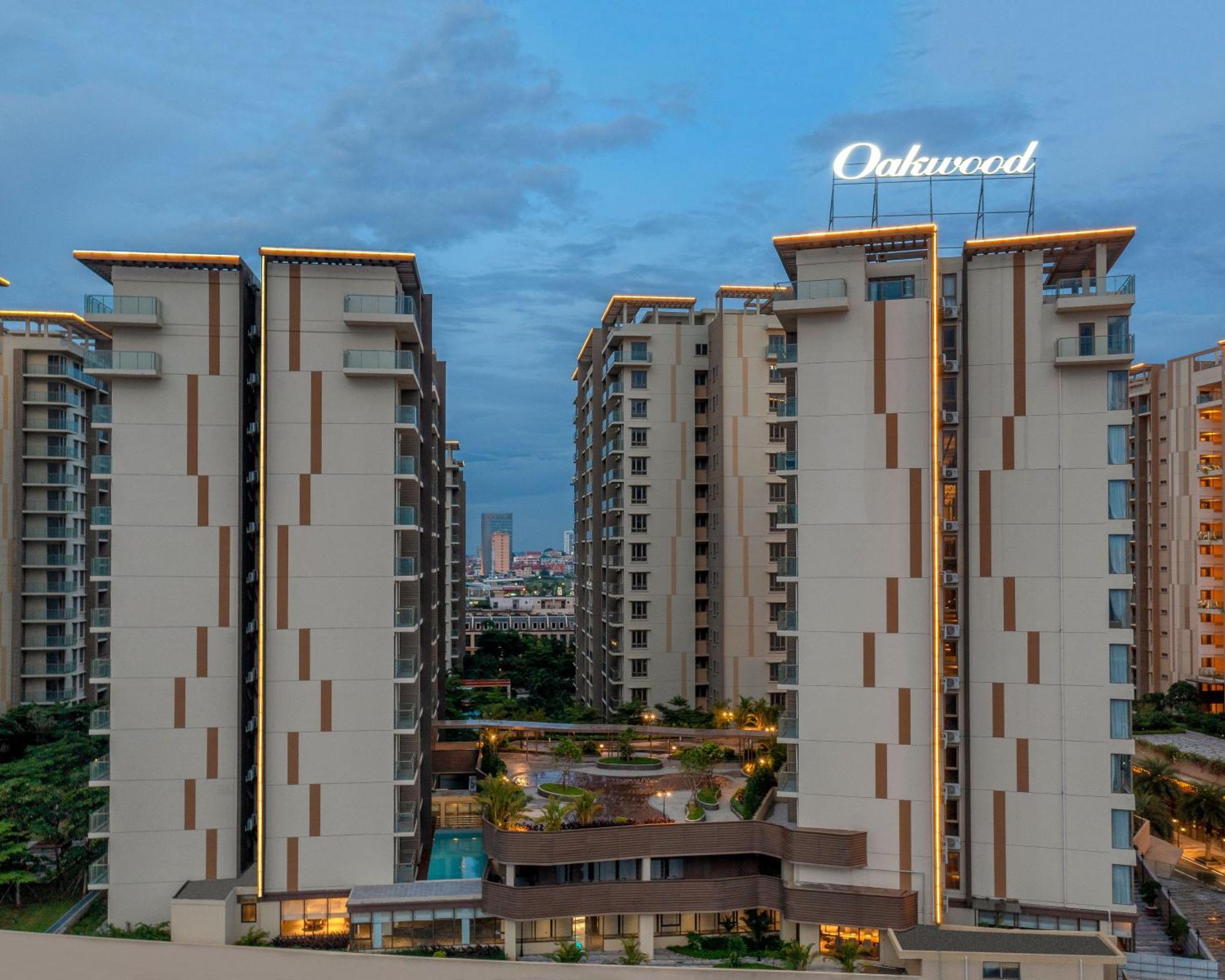 Oakwood Premier Phnom Penh Ξενοδοχείο Εξωτερικό φωτογραφία